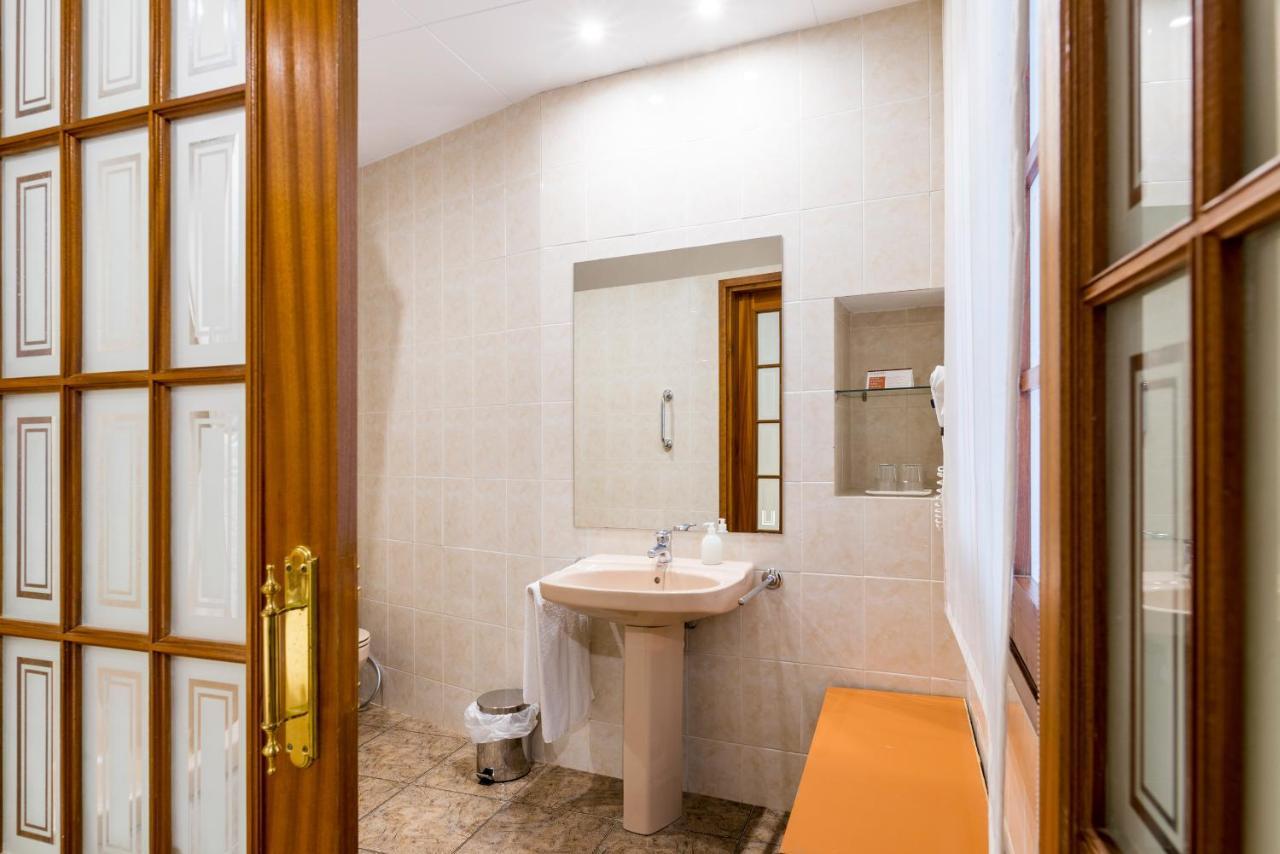 Hotel Capri Tossa de Mar Eksteriør billede